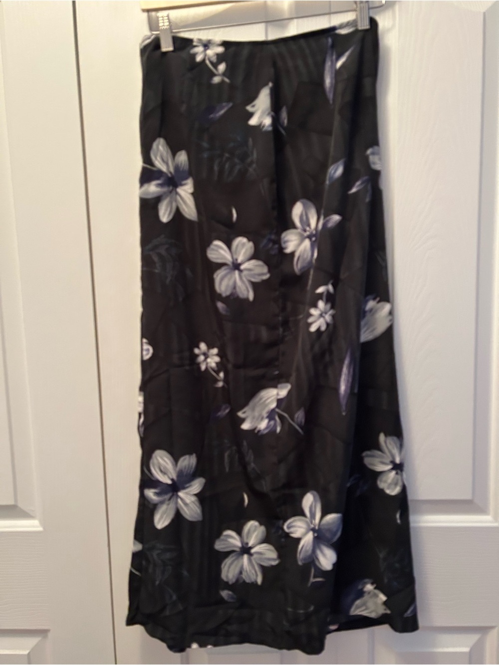 Black Floral Midi Skirt - Elegant Everyday